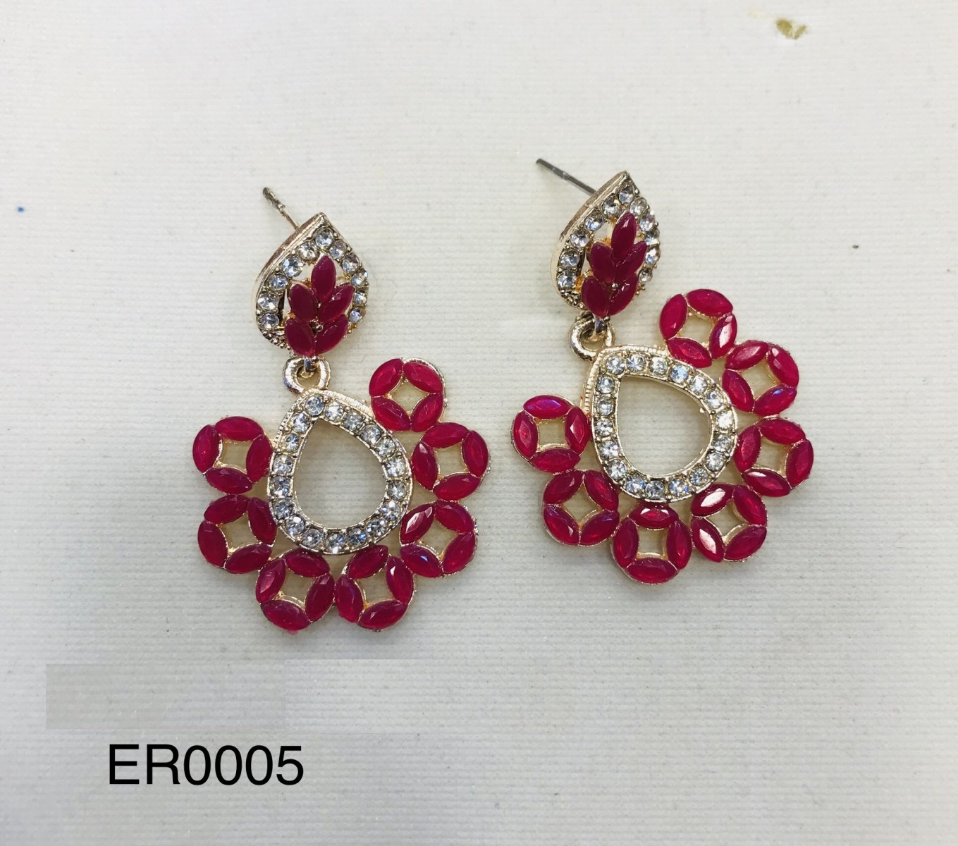 /2022/12/earing-er-0005-dark-pink-image1.jpeg
