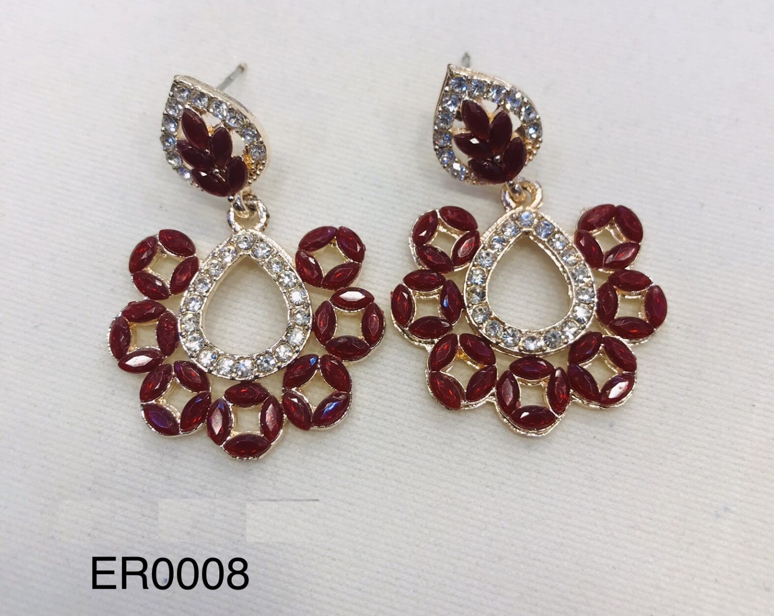 /2022/12/earing-er-0008-red-vine-image1.jpeg