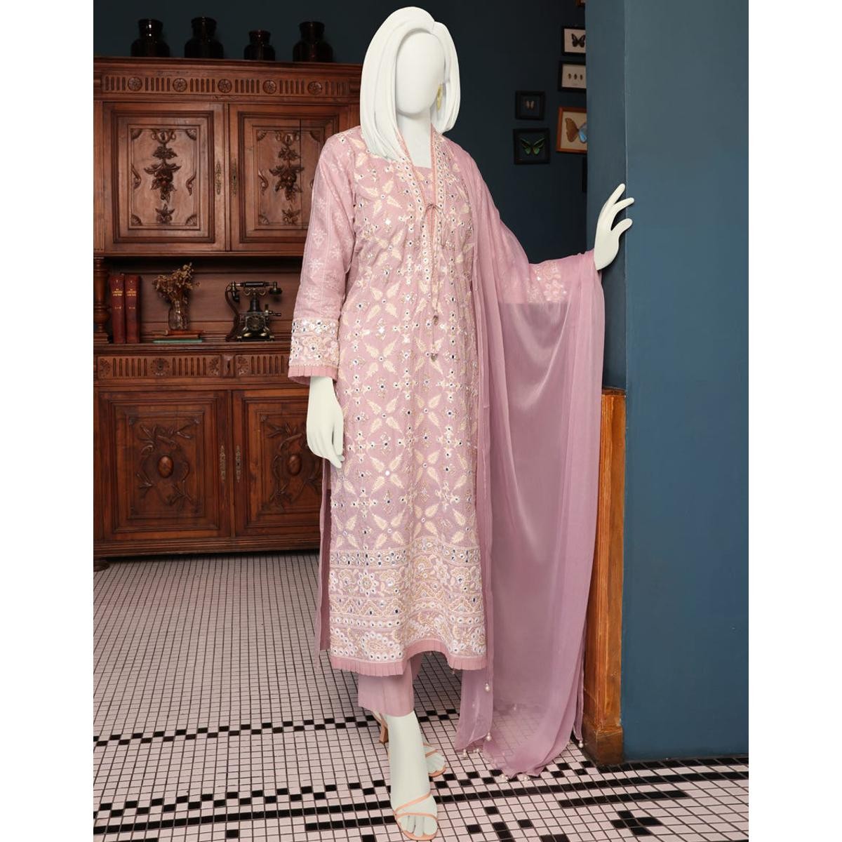 /2023/09/junaid-jamshed-3-piece-cambric-women-unstitched-suit-winter-collection-'22-365789087_pk-1818258363-image1.jpeg